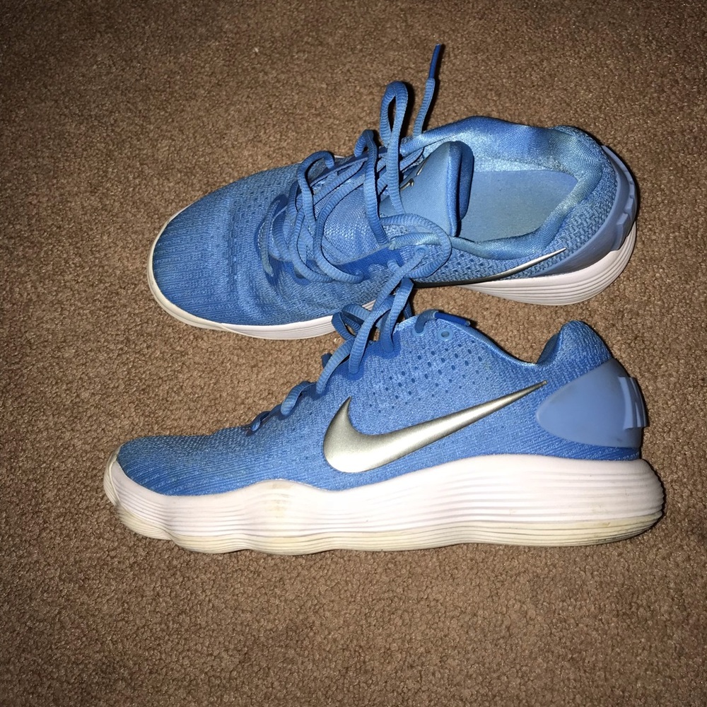 Nike Hyperdunk lows.